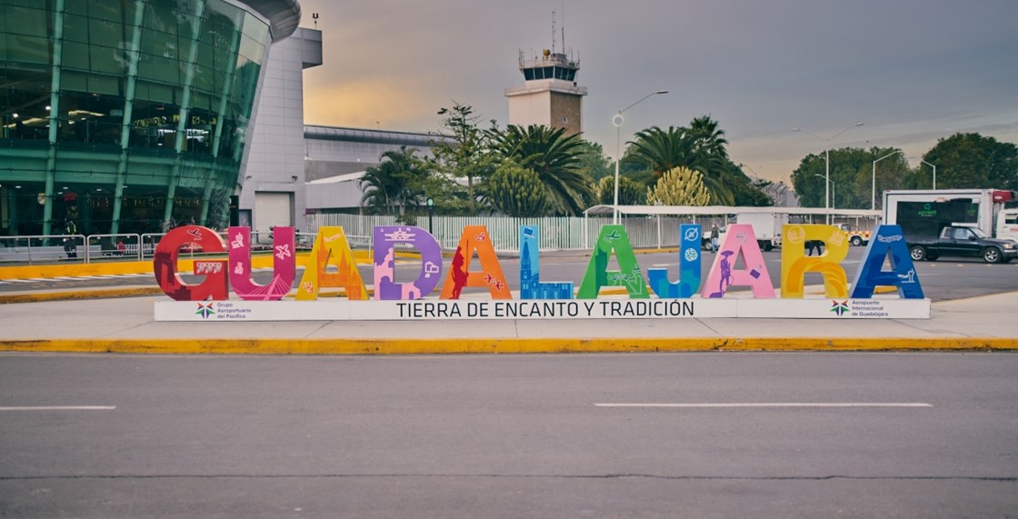 Bars and Restaurants at Guadalajara Airport